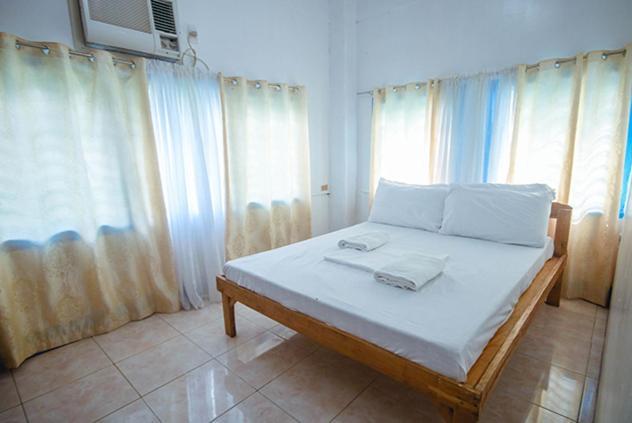 Rama International Beach Resort Botolan Eksteriør billede