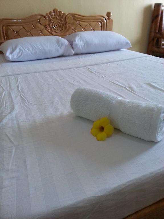 Rama International Beach Resort Botolan Værelse billede
