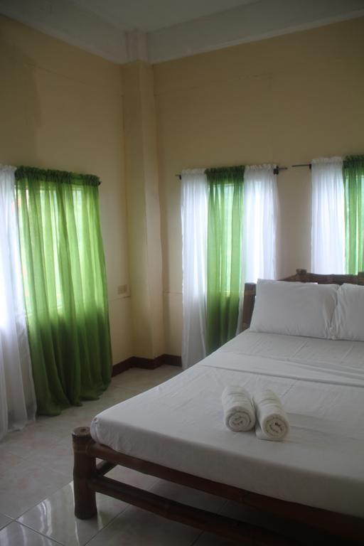 Rama International Beach Resort Botolan Værelse billede