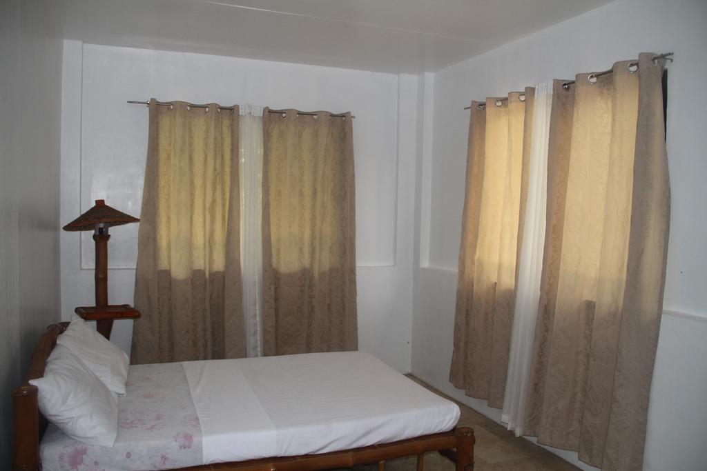 Rama International Beach Resort Botolan Værelse billede