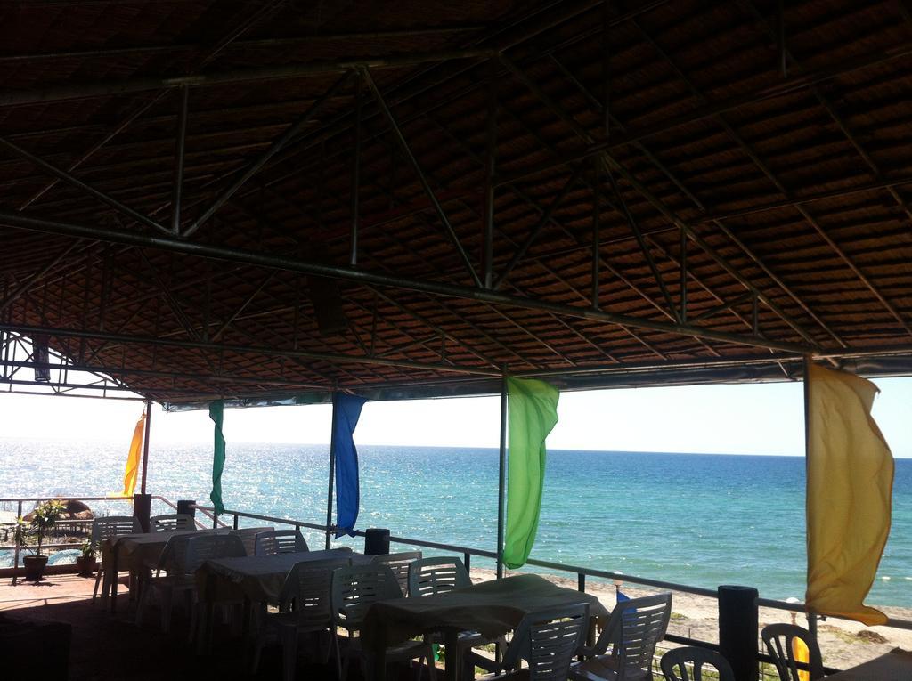 Rama International Beach Resort Botolan Eksteriør billede