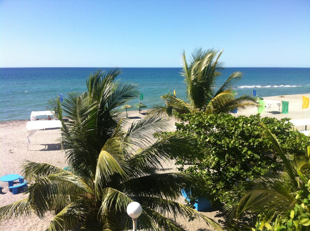 Rama International Beach Resort Botolan Eksteriør billede