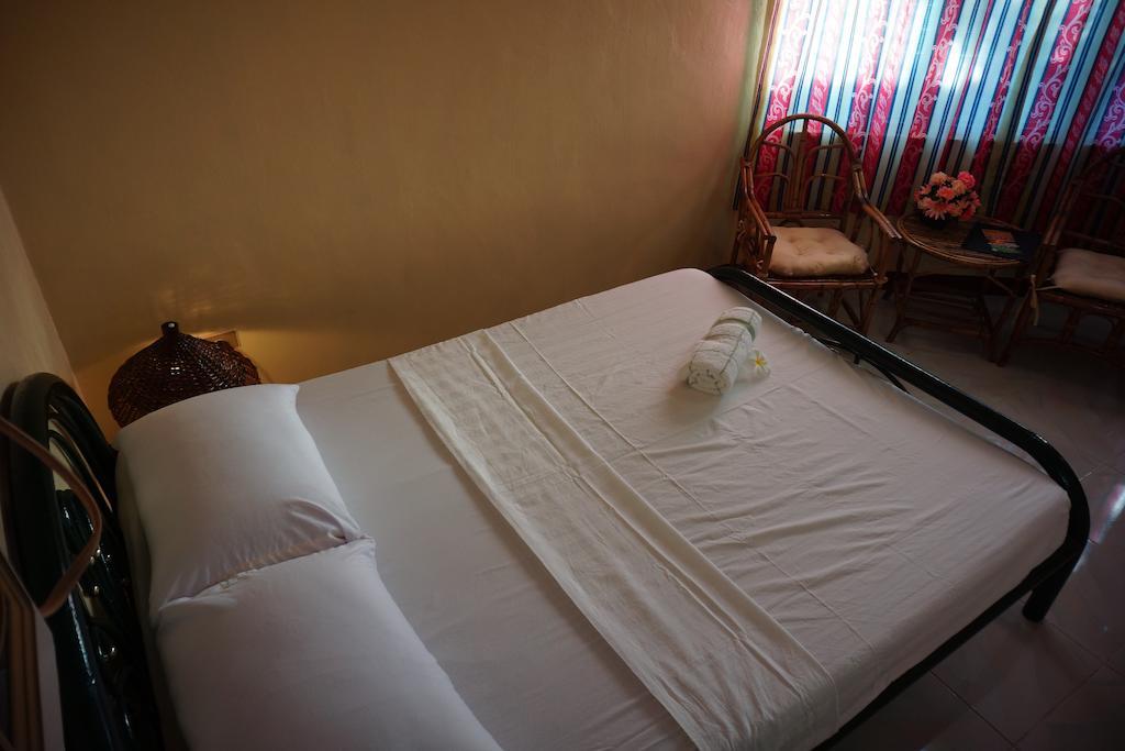 Rama International Beach Resort Botolan Værelse billede